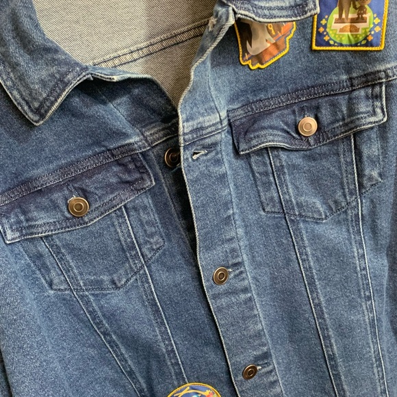 2023 Disney Parks Joey Chou Castle Magic Kingdom Denim Patch Jacket Adult XL NWT - Picture 4 of 11